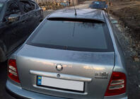 Skoda Octavia I Tour A4 1996–2010 Zadnji okenski deflektor (plastika) sijajno črna fotografija 3