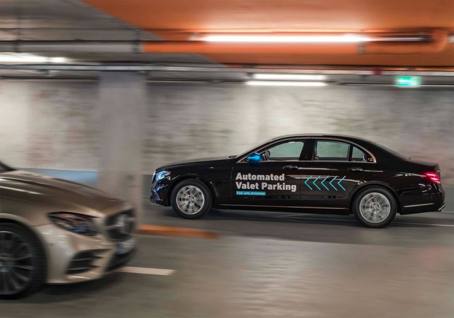 Mercedes-Benz je razvil avtonomni sistem parkiranja