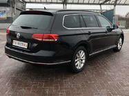 Volkswagen Passat B8 2015–2023 Nerjaveča zaščitna letvica roba zadnjega odbijača SD/SW (3 kosi) OmsaLine - italijansko nerjavno jeklo fotografija 3