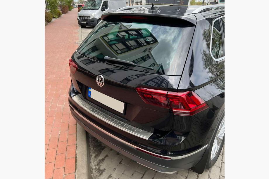 Volkswagen Tiguan 2016–2023 Zaščitna letev zadnjega odbijača (OmsaLine, nerjaveče jeklo) Image