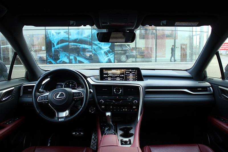 Test križanca Lexus RX F Sport