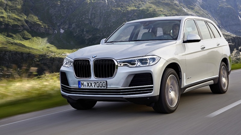 Paradni križanec BMW X7 bodo predstavili jeseni
