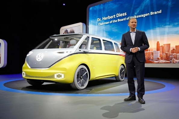 Vodja Volkswagna se boji konkurence Tesle