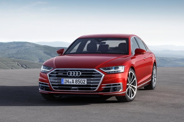 Pregled limuzine Audi A8, modelno leto 2018