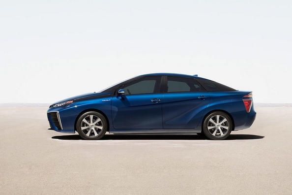 Toyota in Mazda načrtujeta skupni razvoj električnih vozil