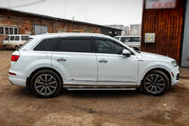 Audi Q7 2015–2026 Stranske stopnice OEM V1 (2 kosa, aluminij) fotografija 3