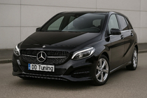 Mercedes B-class W246 2011–2018 Sprednja maska hladilnika Diamond Black (2015-2018) fotografija 1