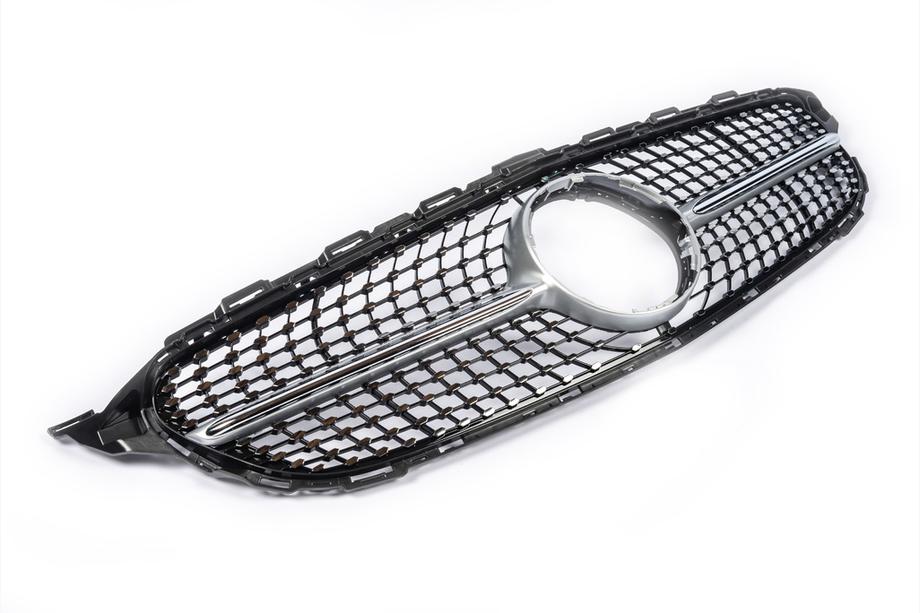 Mercedes C-class W205 2014–2021 Sprednja maska Diamond Silver (za Avantgarde/AMG-Line/C43 AMG) Fotografija 12