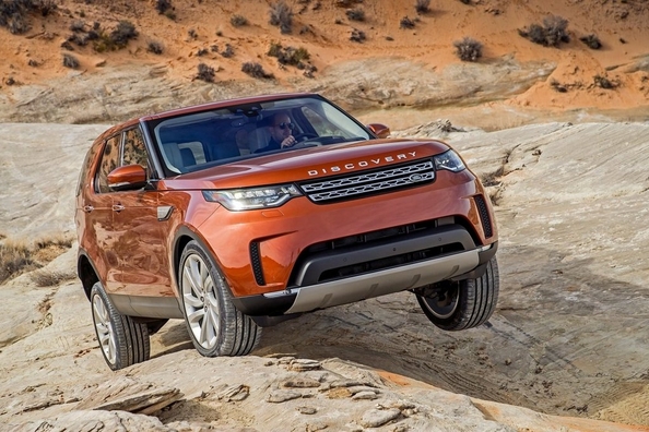 Pregled Land Rover Discovery 5