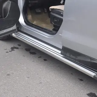 Originalni stranski pragovi (2 kosa, aluminij)