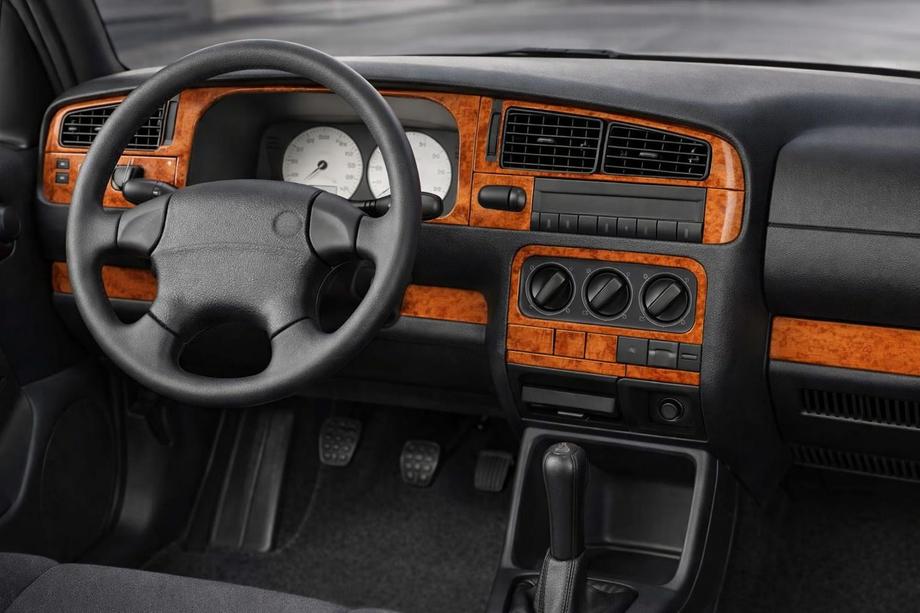 Volkswagen Vento 1992–1998 Obloge armaturne plošče Image