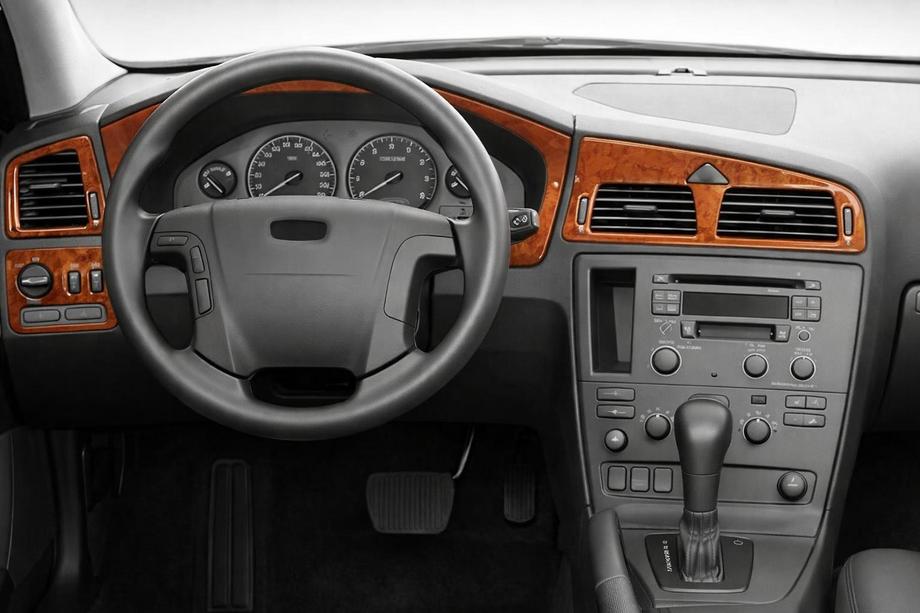 Volvo S60 2000–2009 Obloge armaturne plošče (osnovne, 2005-2009) Image