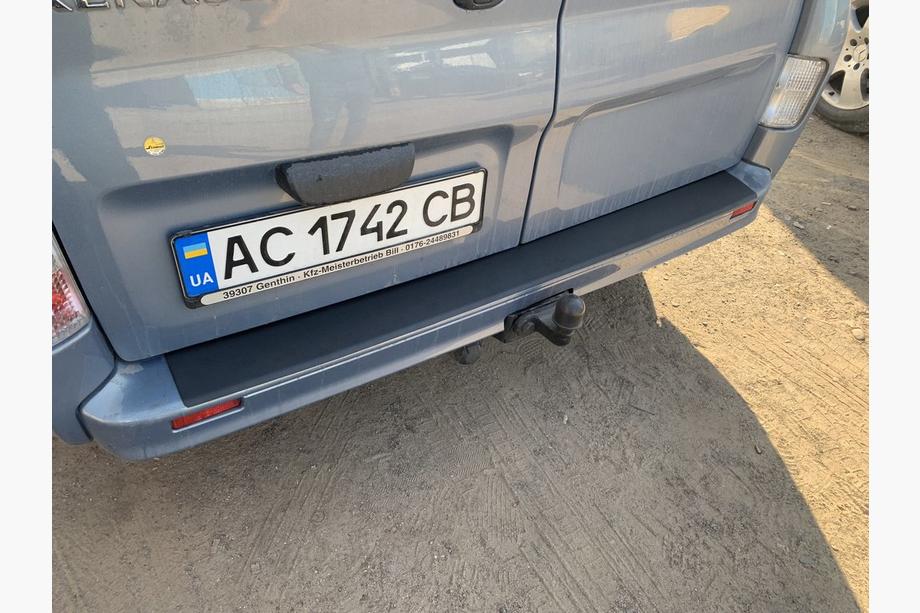 Opel Vivaro 2001–2015 Zaščitna letev zadnjega odbijača DDU (ABS) Fotografija 9