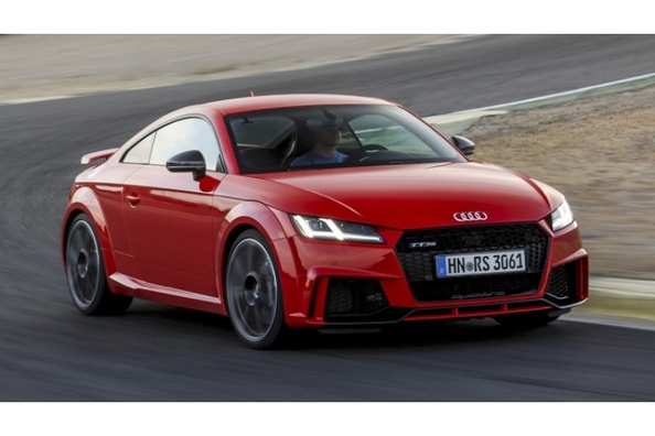 Pregled Audi TT RS modelnega leta 2018