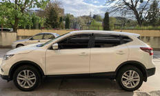Nissan Qashqai 2014–2021 Vetrni deflektorji oken s kromirano letvico (Niken, 4 kos) fotografija 3