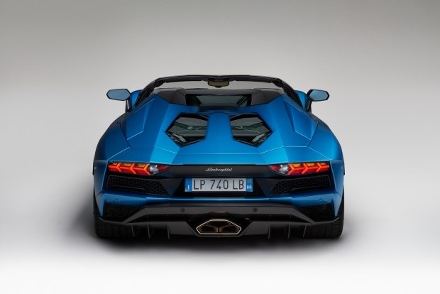 V Frankfurtu bodo predstavili posodobljeni Lamborghini Aventador S Roadster