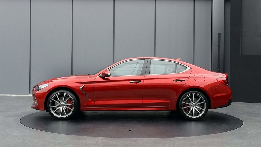 Korejci predstavili glavnega konkurenta BMW 3-Series