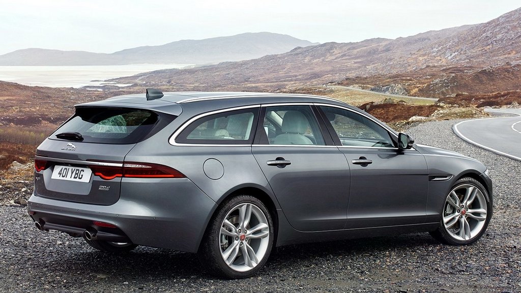 Jaguar bo izdal karavana, ki bo konkuriral Mercedesu E-Class in BMW 5 Series