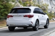 Acura začenja prodajo posodobljenega SUV-ja MDX fotografija 2