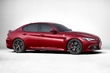 Italijanska karizma v limuzini Alfa Romeo Giulia fotografija 1