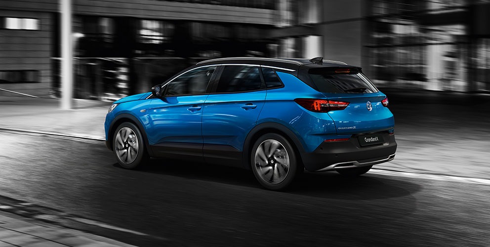 Vauxhall bo predstavil novi križanec Grandland X Sport