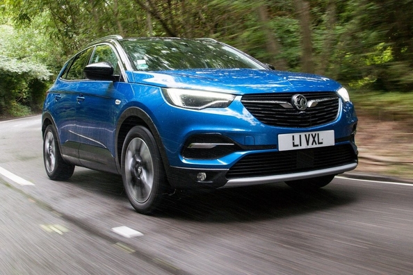 Vauxhall bo predstavil novi križanec Grandland X Sport