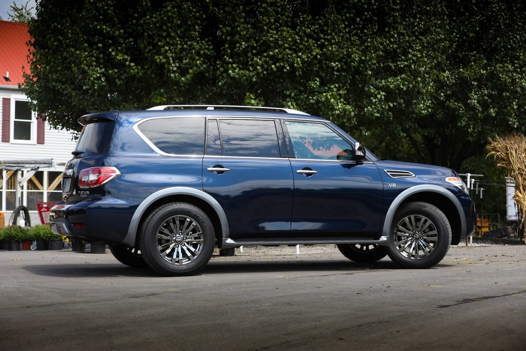 SUV Nissan Armada je dobil edinstveno različico Platinum Reserve