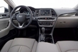 Pregled limuzine Hyundai Sonata letnika 2018 fotografija 6