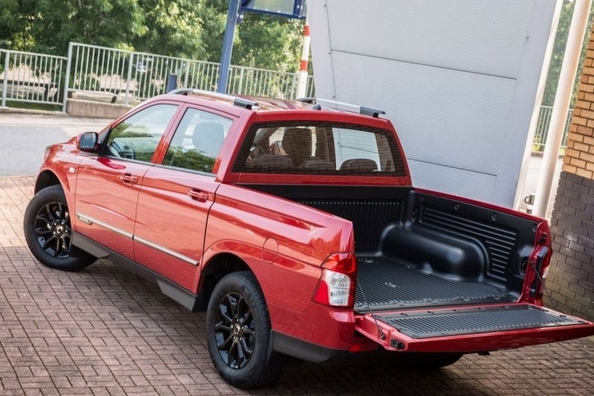 Pregled posodobljenega pickupa SsangYong Musso Fotografija 2