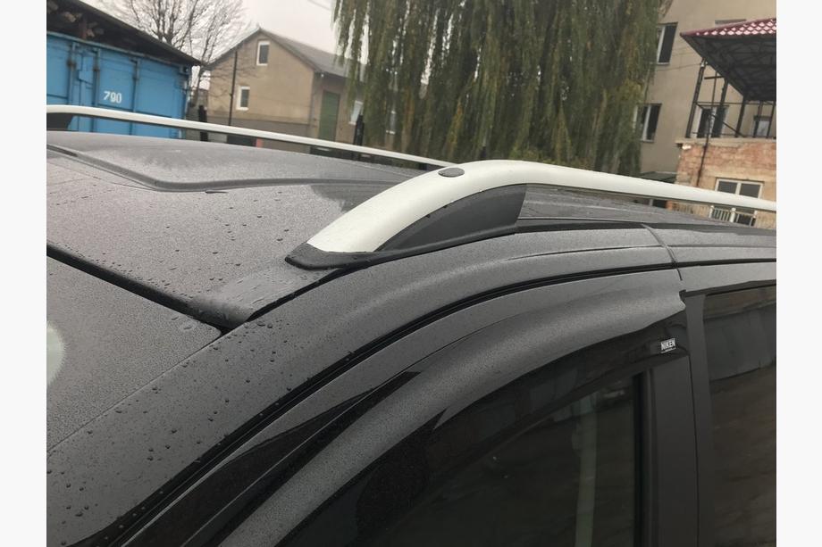 Mercedes Vito W639 2004–2014 Sive strešne vzdolžne letve Skyport (iz polne kovine) Srednja medosna razdalja (LONG) Fotografija 7