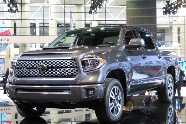 Pregled prenovljenega pickupa Toyota Tundra
