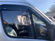 Volkswagen Crafter 2006–2016 Vetrni deflektorji za okna (2 kos, Niken) fotografija 4