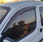 Peugeot Partner 1996–2008 Vetrni deflektorji oken (2 kos, Sunplex Sport) fotografija 5