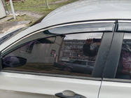 Hyundai Accent 2011–2017 Deflektorji oken s kromirano letvijo SD (4 kosi, Niken) fotografija 2