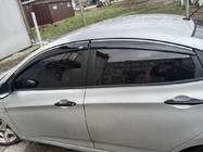 Hyundai Accent 2011–2017 Deflektorji oken s kromirano letvijo SD (4 kosi, Niken) fotografija 1