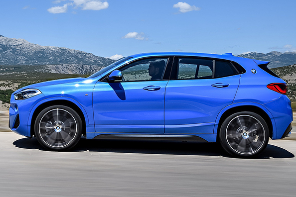 BMW X2 opremljen z novim 300-konjnim motorjem