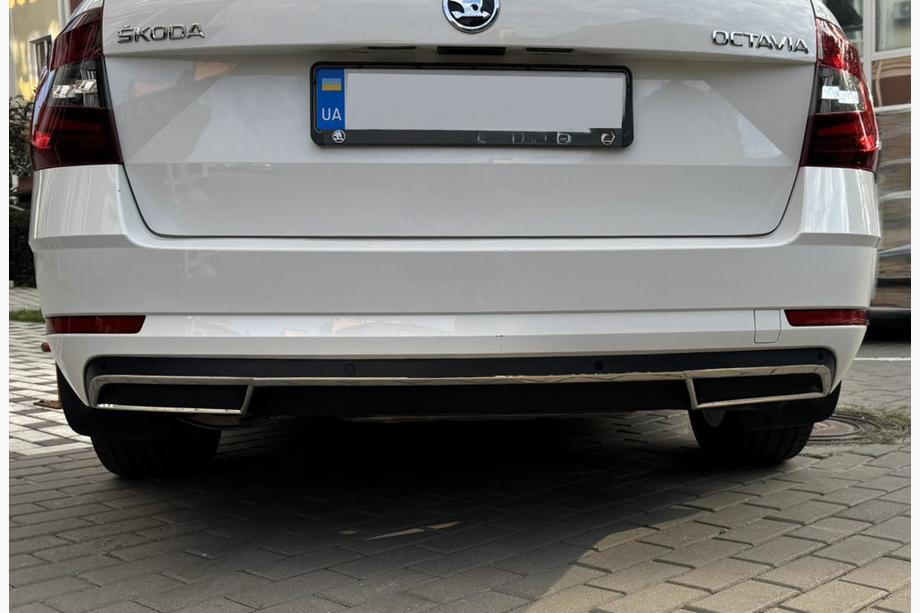 Skoda Octavia III A7 2013–2019 Obroba zadnjega difuzorja (2013-2017, nerjaveče jeklo) Fotografija 8