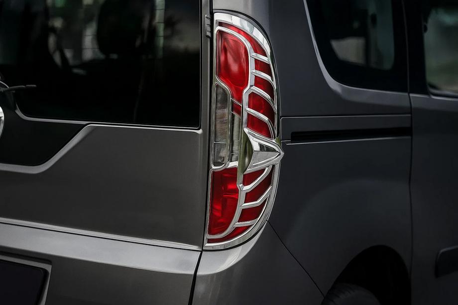 Opel Combo 2012–2018 Kromirana obroba zadnjih luči (2015↗, 2 kos, plastika) Image
