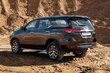 Pregled 7-sedežnega SUV-ja Toyota Fortuner fotografija 2