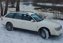 Audi A6 C4 1994–1997 Obrobe kolotekov (4 kosi, črne) fotografija 2