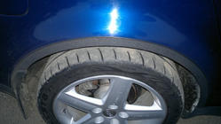 Audi A6 C5 2001–2004 Obrobe kolotekov (4 kosi, črne) fotografija 3