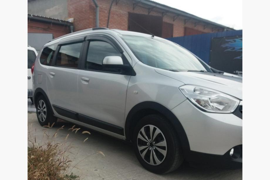Renault Lodgy 2013–2022 Obrobe kolotekov (4 kosi, črne) Fotografija 3