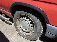 Mercedes Vito W638 1996–2003 Obrobe kolotekov (4 kosi, črne) ABS plastika fotografija 5