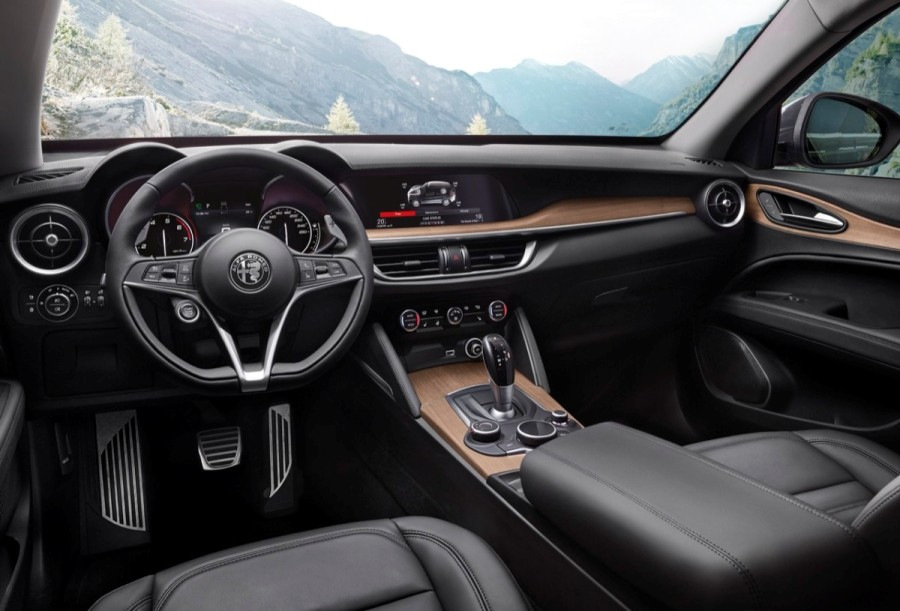 Pregled crossoverja Alfa Romeo Stelvio