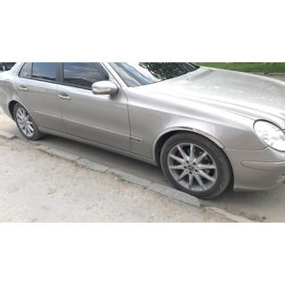 Nerjaveče obrobe blatnikov (4 kosi) Mercedes E-сlass W211 2002–2009 fotografija 2