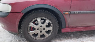Opel Vectra B 1995–2002 Obrobe kolotekov (4 kosi, črne) ABS plastika fotografija 3