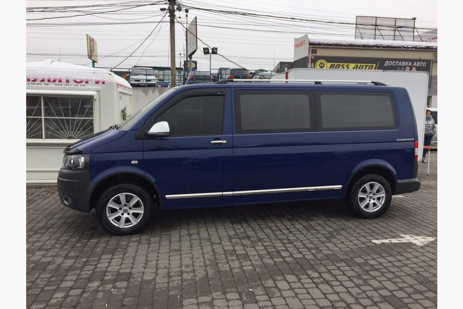Volkswagen T5 Transporter 2003–2010 Obrobe kolotekov (6 kos, črne) Fotografija 9