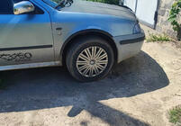 Skoda Octavia I Tour A4 1996–2010 Obrobe kolotekov (4 kosi, črne) Kovina fotografija 5