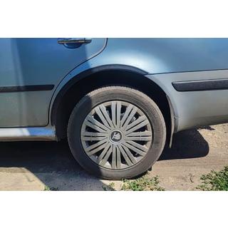 Obrobe kolotekov (4 kosi, črne) Skoda Octavia I Tour A4 1996–2010 fotografija 2