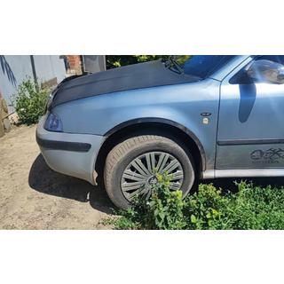 Obrobe kolotekov (4 kosi, črne) Skoda Octavia I Tour A4 1996–2010 fotografija 1